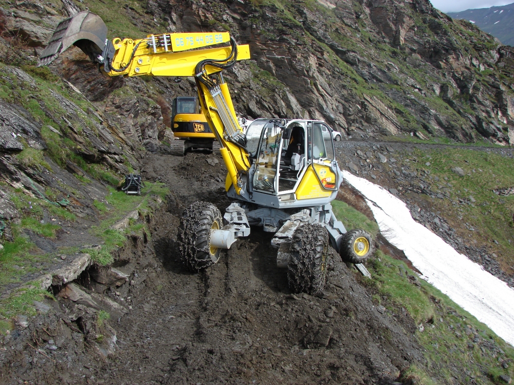 Travaux de terrassement pelle araignée